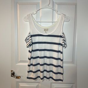 Kirra Woman’s Striped Cold Shoulder Shirt Size Medium